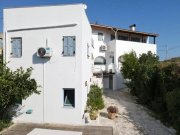 Kato Poros Kreta - Zweistöckiges Haus mit Gästezimmer zum Verkauf in Kato Poros Haus kaufen